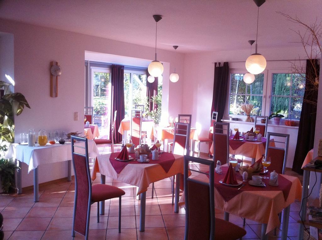 Gaestehaus Helbighof Neustadt an der Weinstraße Extérieur photo